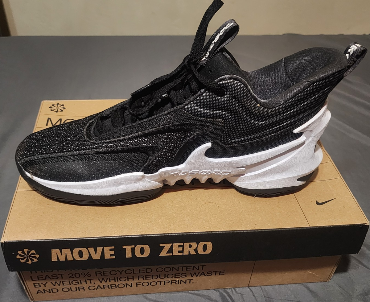 Nike Cosmic Unity 2 Black/White Football Grey Basketball 