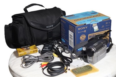 Sony Handycam DCR-TRV480 Digital 8 Video Camera Recorder Bundle  - TESTED  