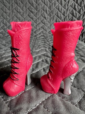 Ever After High Doll Poppy O'Hair 1st Chapter Pink & Silver Replacement Boots