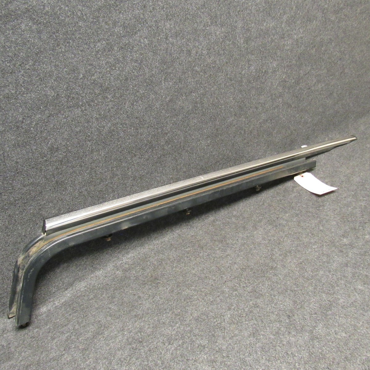 2008-2010 Caravan Town & Country RH Sliding Door Middle