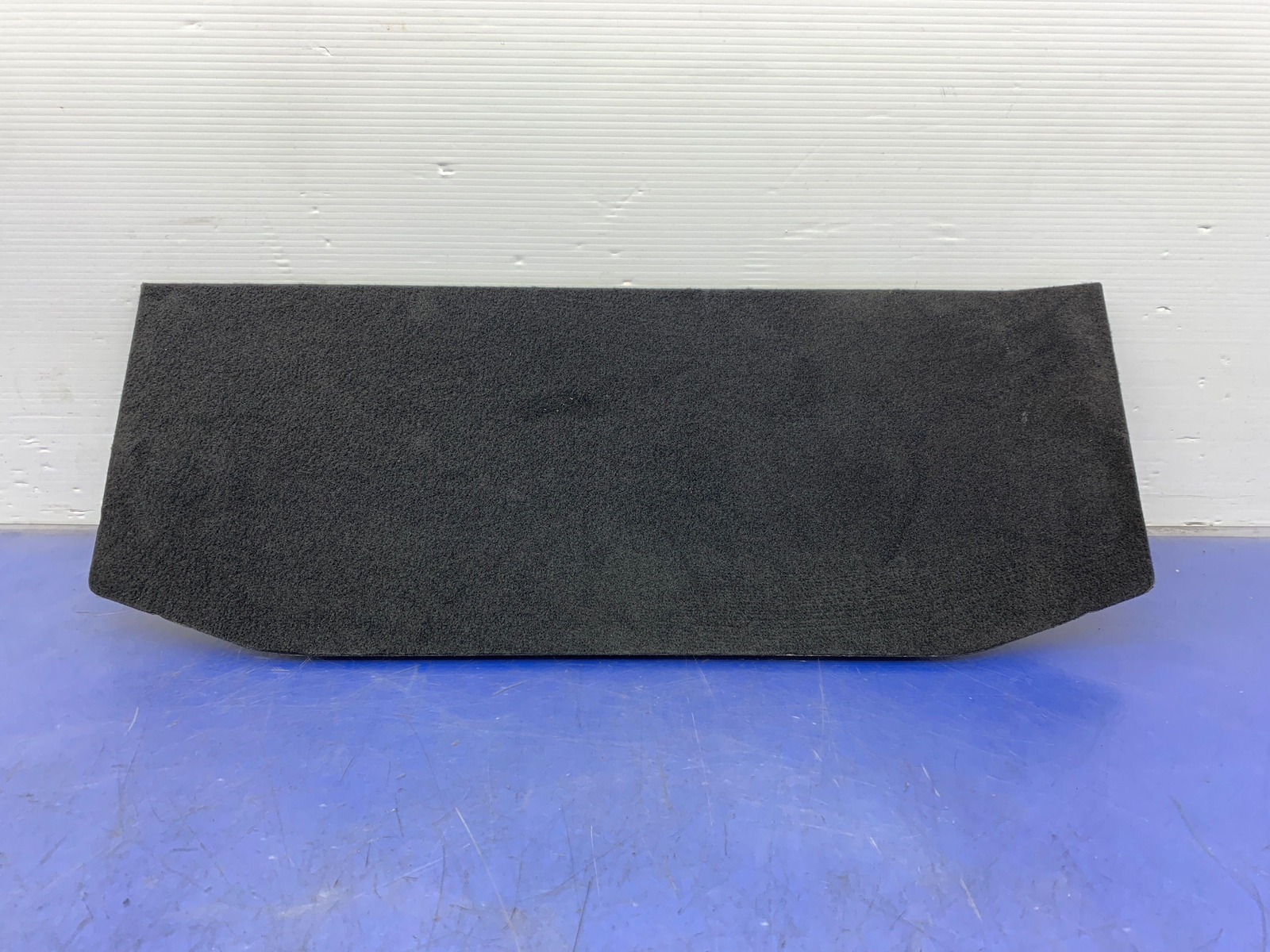 2017 BMW I8 OEM REAR TRUNK CARPET TRIM PANEL | BLACK 7316269