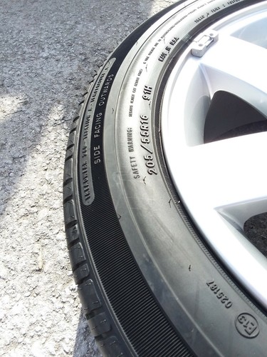 Near Mint, Original BMW Rim/Tire, "16, 3 Series - 第 3/6 張圖片