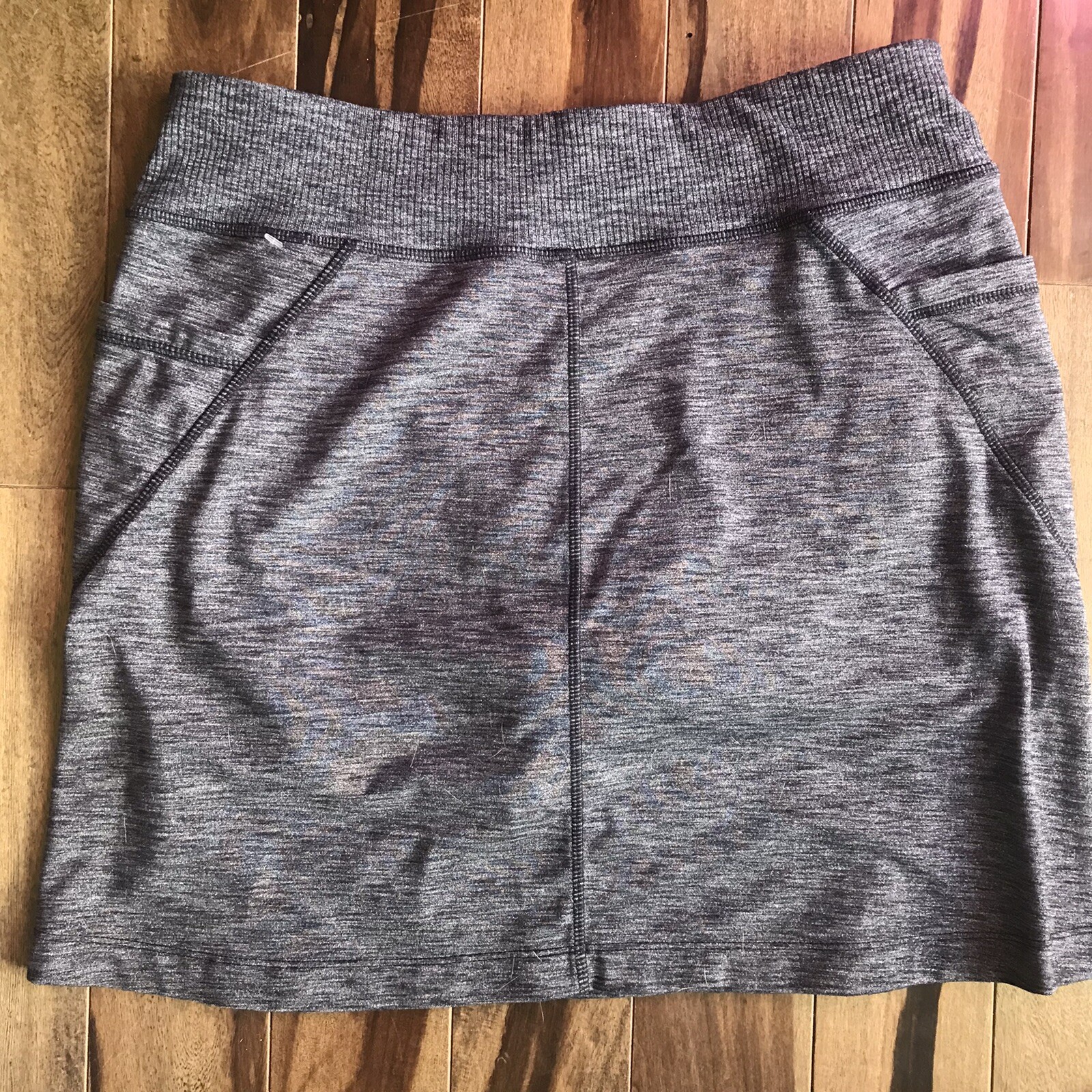 Athleta Heather Black Excursion Skort M EUC - image 5