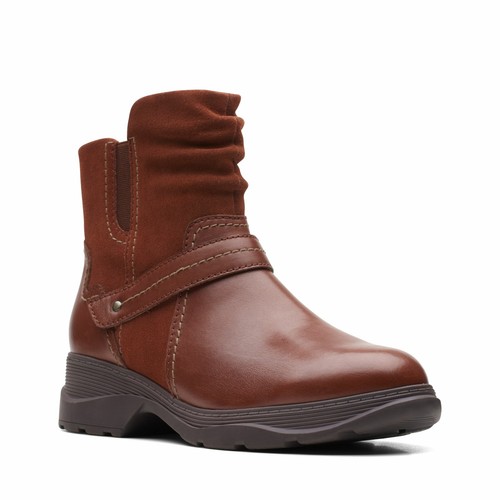 clarkes womans boots