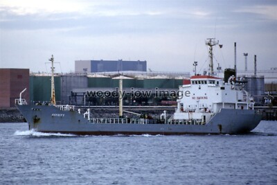 SQ0415 - F T Everard Coastal Tanker - Averity - Foto 6x4