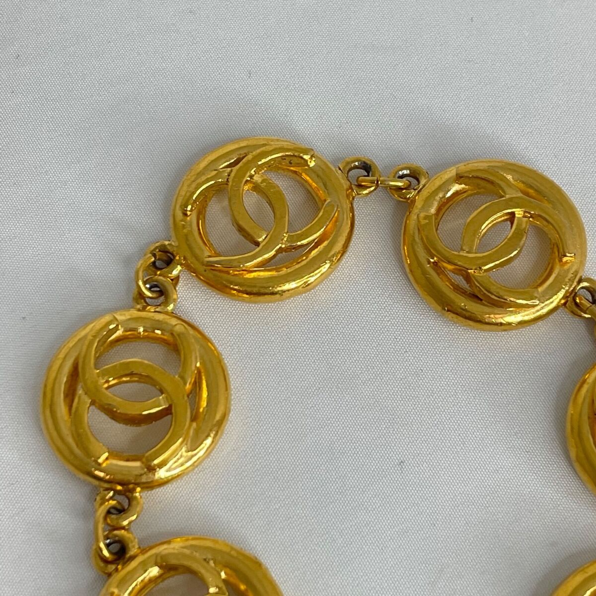 CHANEL Vintage 1983 Gold Plated Round Logo CC Bracelet - 9.2 CHANEL Vintage 1983 Gold Plated Round Logo CC Bracelet - 9.2