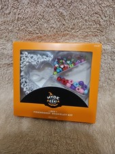 Friendship bracelet kit By Hyde And Eek 