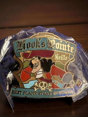 DISNEYLAND RESORT 2006 HOOK'S POINTE GRILLE PIN- ''STILL IN ORIGINAL PKG''  47972