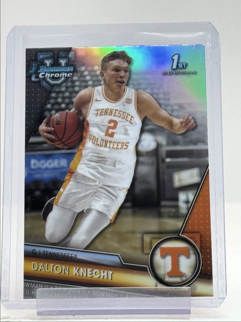 DALTON KNECHT 2023-24 BOWMAN CHROME UNIVERSITY 1ST REFRACTOR Q1781