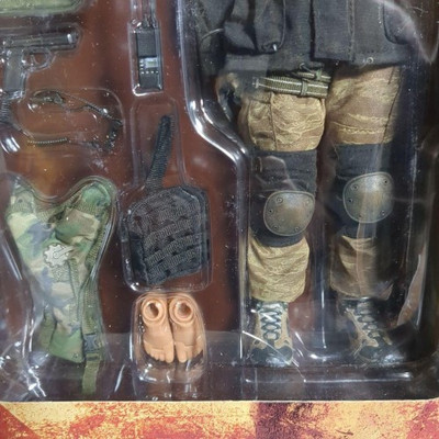 Hot Toys 1/6 U.S. NSW Forces Desert OPS Mk43 MOD1 Gunner