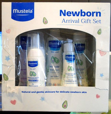 Mustela Newborn Arrival Baby Bath and Body Gift Set - 5ct IMPERFECT BOX 2028