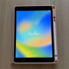 Apple IPad 9th Gen with Apple Pencil 1 and case bundle