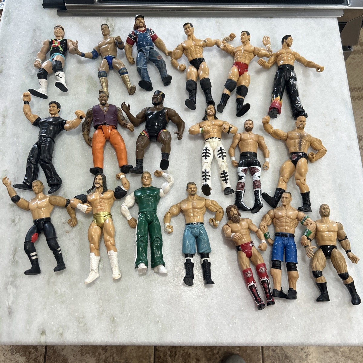 Lot Of 25 Wrestling Actions Figures WWE WCW Late 90s Early 2000s