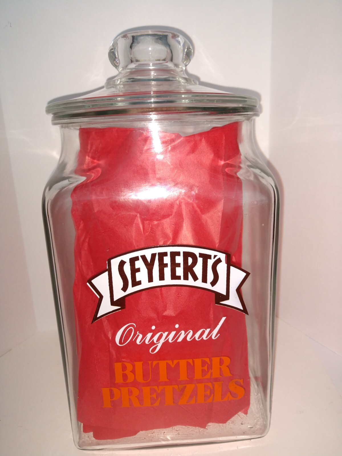 Seyfert's Original Butter Pretzel Glass Display/Storage Jar W/Bright