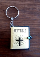 MINIATURE HOLY BIBLE KEYRING (BRAND NEW)
