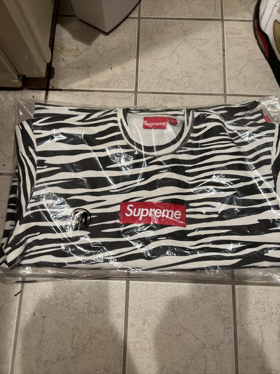 Supreme Box Logo Bogo Crewneck (FW22) Brand New Zebra Supreme Box Logo Bogo Crewneck (FW22) Brand New Zebra