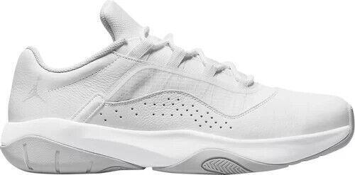 Preços baixos em Jordan 11 CMFT Low Triple White