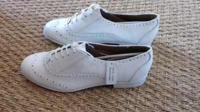 CHAUSSURES DERBY BLANCHES EN CUIR - NEW LOOK - T.39 - NEUVES - Photo 1/4