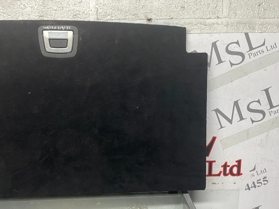 MERCEDES BENZ W204 C CLASS 07-14 ESTATE BOOT LID FLOOR HARD BOARD A2046800002 - Image 4 of 4