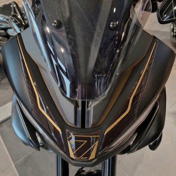 3D-Aufkleber Kompatibel Yamaha Tracer 7 GT Tech Black 2026 Scheinwerferumrandung-image