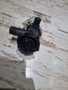 WASCHMASCHINE  Siemens E12.19 Extraklasse Pumpe Laugenpumpe  9000346607