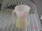 Vtg Tupperware Double Measuring Cup 8 oz Wet/Dry 2 Sided Hourglass Red Letter — photo 3