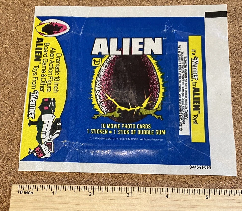 VINTAGE 1978 DONRUSS ELVIS PRESLEY TOPPS ALIEN TRADING CARD WAX WRAPPERS LOT VGC - Image 2 of 3