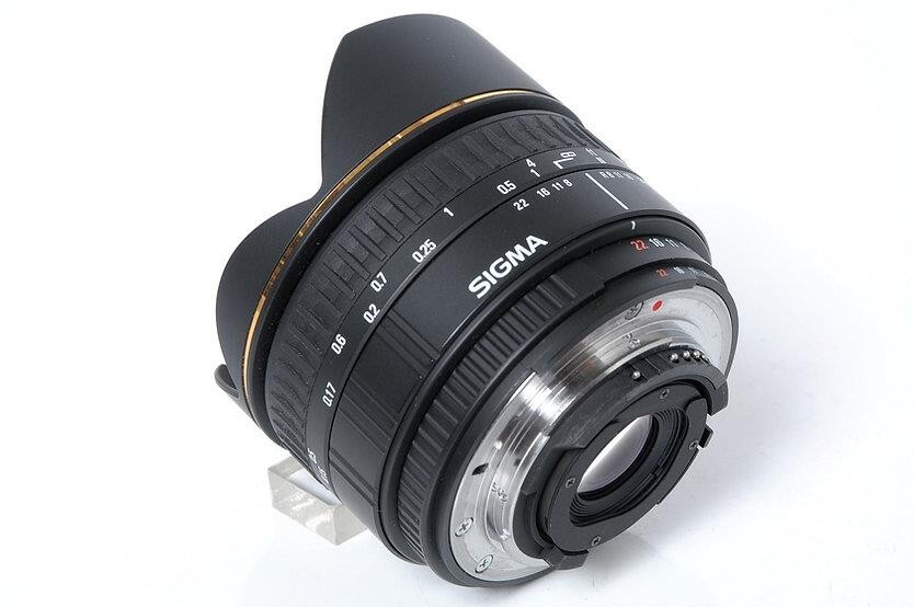 Sigma EX 15mm F2.8 DG Fisheye Prime Lens for Nikon F Sigma EX 15mm F2.8 DG Fisheye Prime Lens for Nikon F