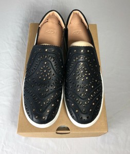 ugg cas slip on sneakers black