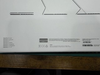 Original Apple iPad Pro Smart Keyboard Folio