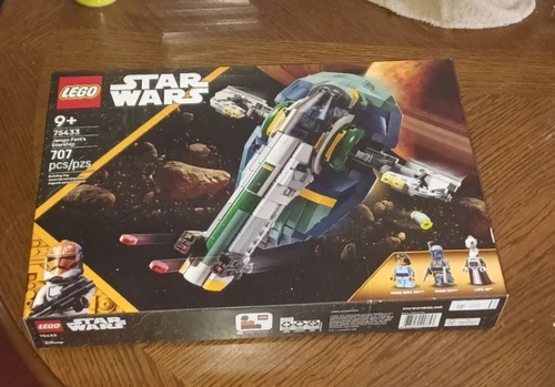 Authentic LEGO STAR WARS JANGO FETT'S STARSHIP (75433) 707 Pieces Brand New