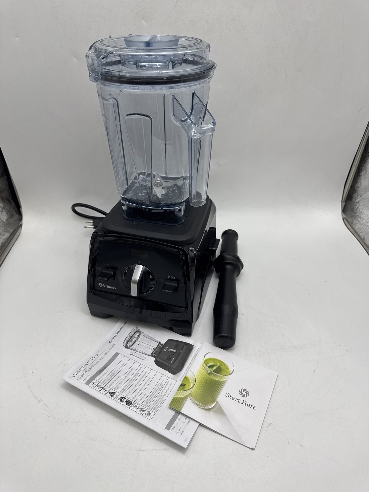VITAMIX VENTURIST PRO BLENDER, 64 OZ PROFESSIONAL-GRADE 075698 - BLACK