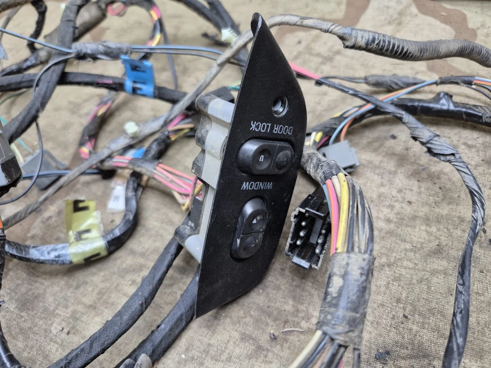 Жгут проводов для левого и правого стеклоподъемника 1996 Ford F-250 от оригинального производителя 7,3 л дизельная дополнительная кабина - Изображение 4 из 4