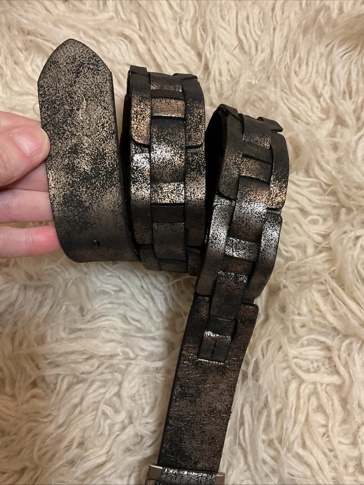 Cinturón Patricia Nash Cuero Tono Plata Pequeño Foto 4 de 4