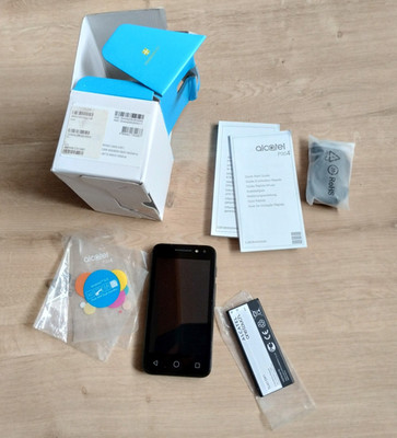 Alcatel Pixi 4 4034D Dual-SIM Schwarz minimale Gebrauchsspuren