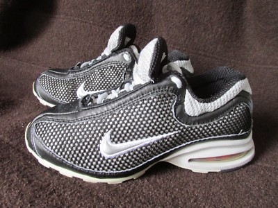 Nike Air Max Black Synthetic Mesh Running Sneakers Shoes Women's US 7M