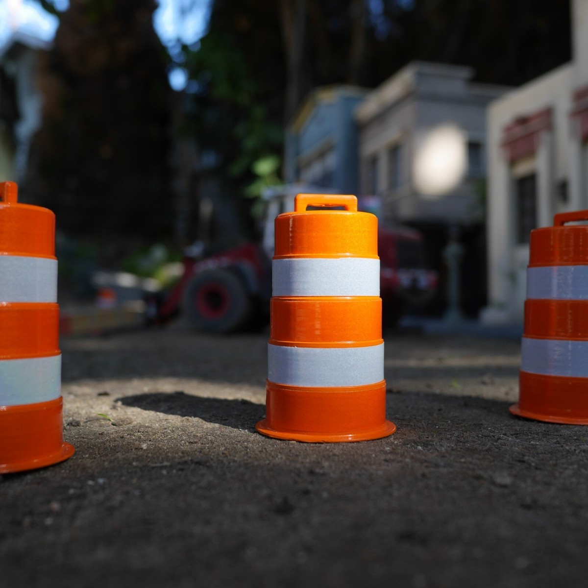 1/14 Miniature reflective traffic barrel drums cones Tamiya Trucks