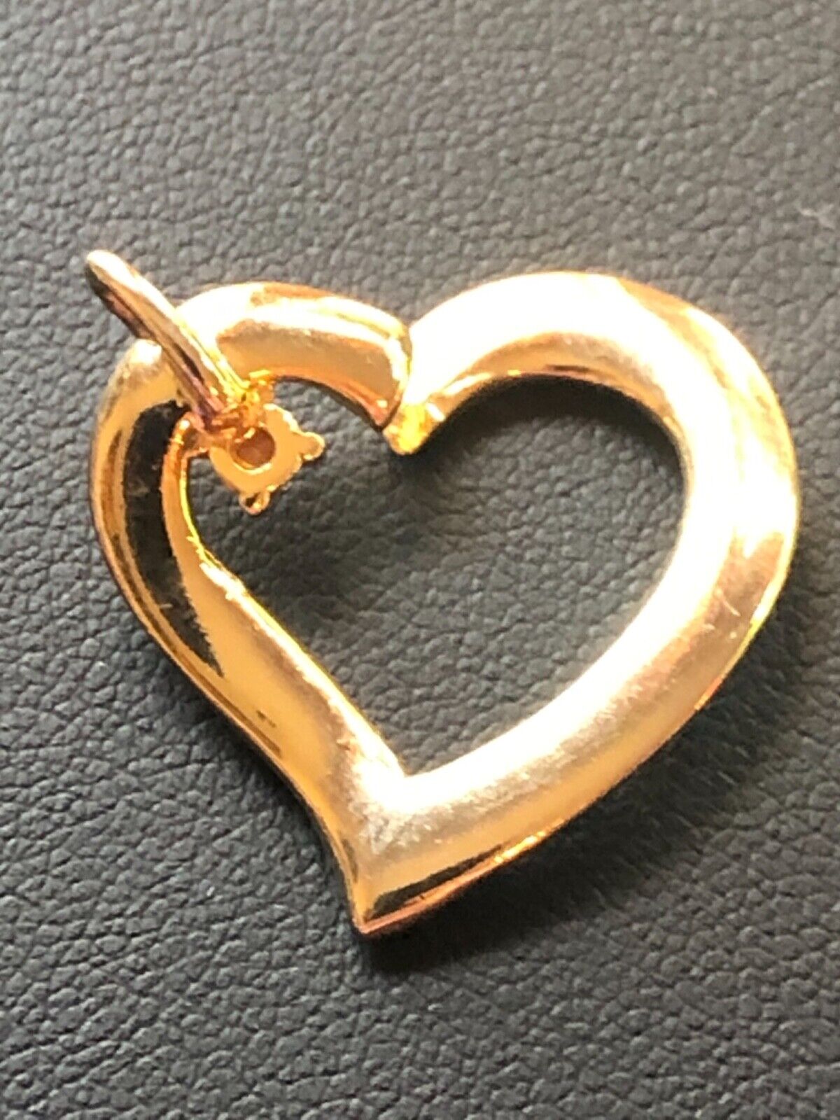GORGEOUS Rhinestone Goldtone Vintage Heart Pendant - image 8