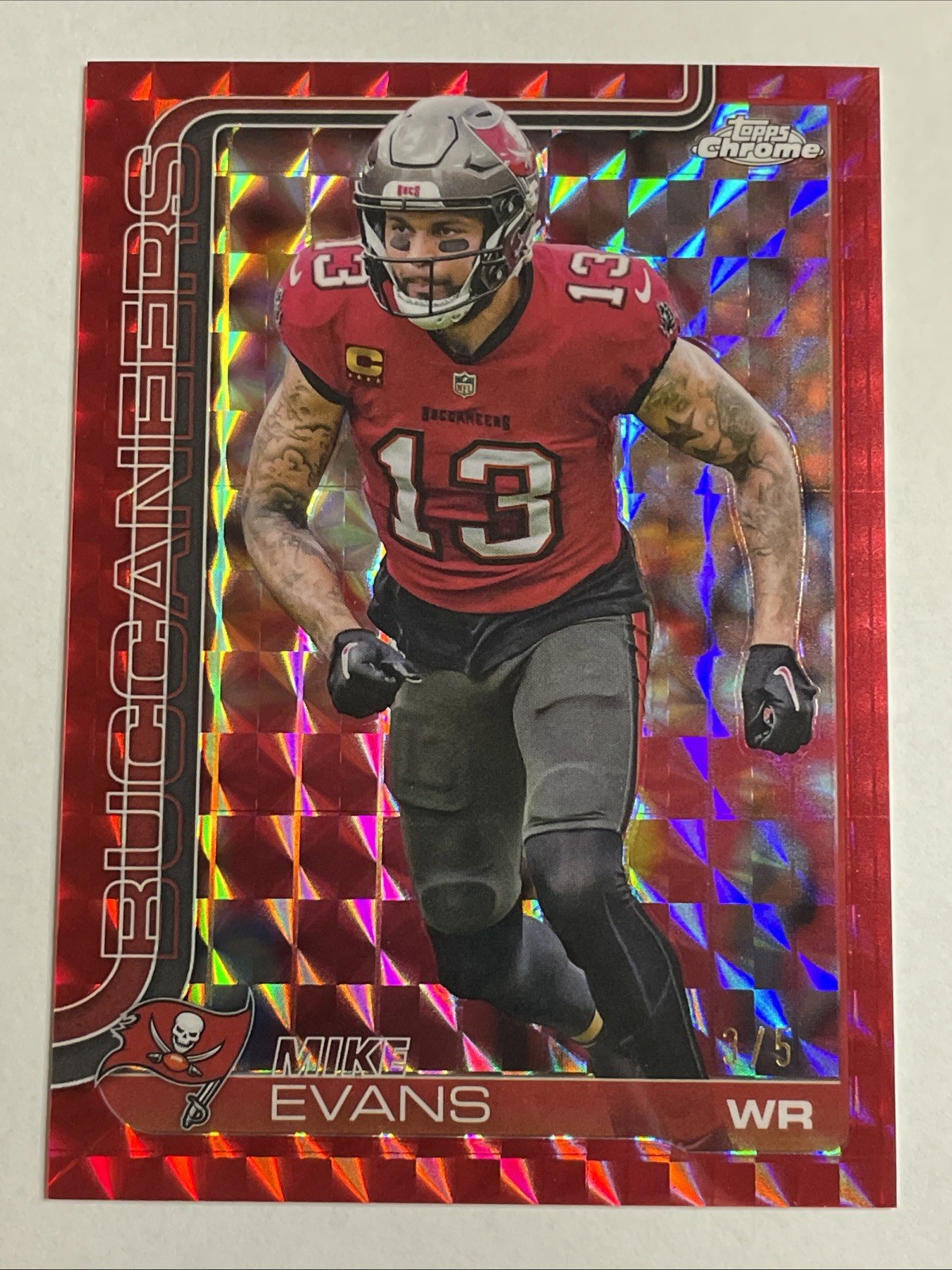 2025 Topps Chrome Mike Evans Red Geometric Refractor /5 Buccaneers #282