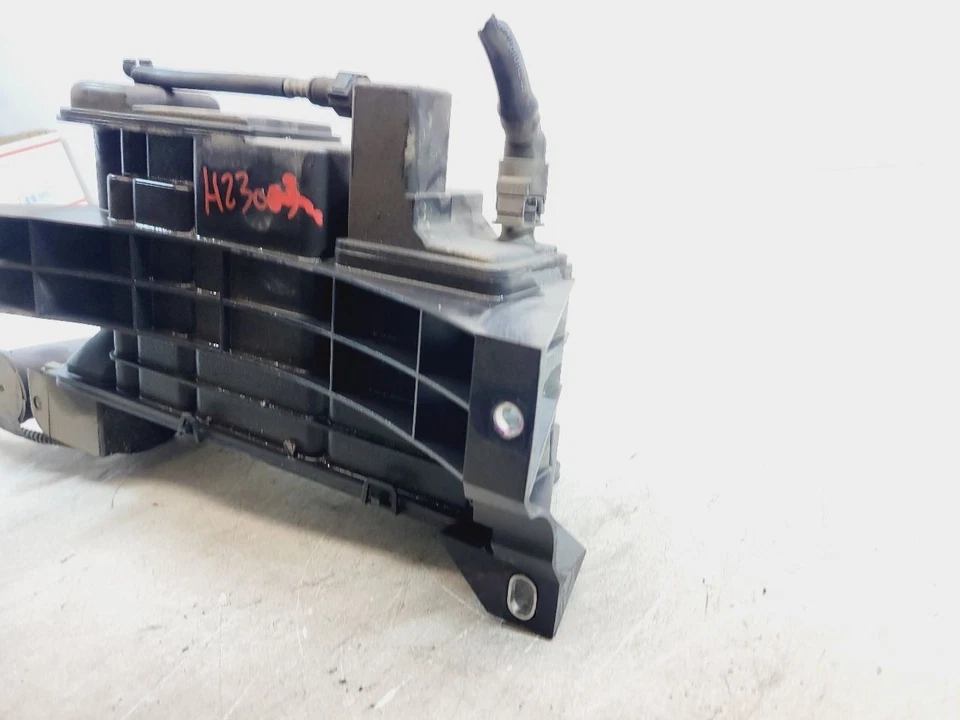 Hyundai Elantra 2011 2012 2013 2014 2015 2016 1,8 L bote de vapor de combustible construido en Estados Unidos Foto 4 de 4