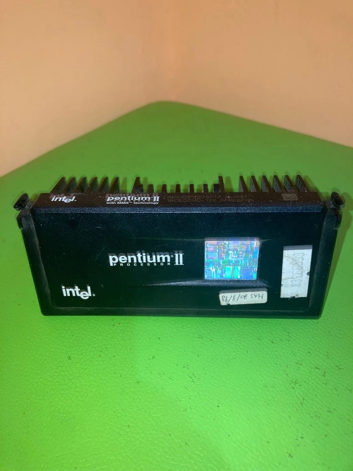 Cpu Pentium II 233 mhz Sl2hd slot1 vintage computer Isa pci - Immagine 3 di 4