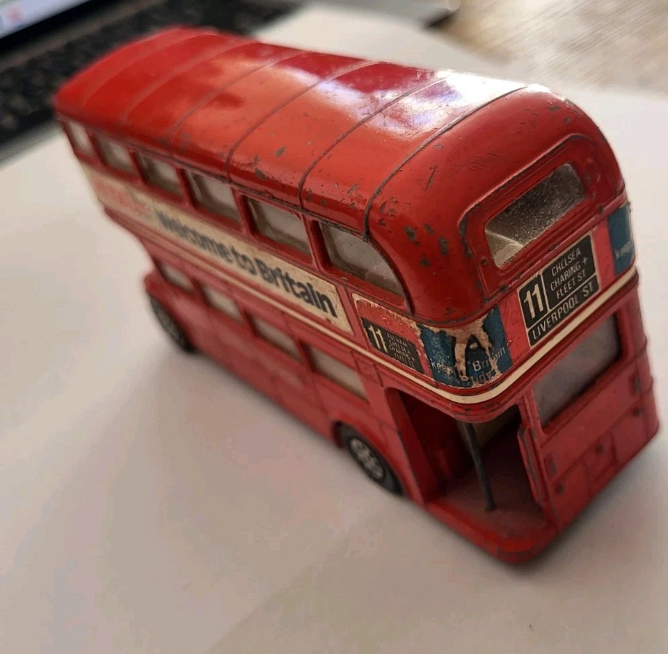LONDON TRANSPORT Line 11 Doppeldecker-Bus hinten offen CORGI 1:50 - Bild 4 von 4