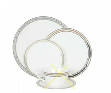 Harper Gold Band 5-Piece Dinnerware Set BB&B – New Boxed, Missing Cup