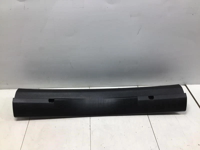 Volkswagen Passat SW 2006 2010 puerta trasera umbral cubierta labio OEM+ Foto 4 de 4