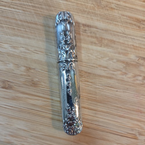 Sewing Needles Case Embroidery Needle Holder For Hand Sewing Needles Silver