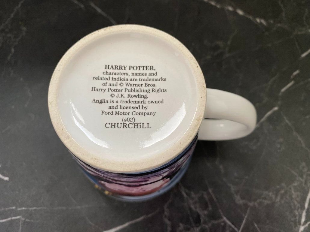 Harry Potter Flying Ford Anglia Ceramic Mug - Official Warner Bros. Hogwarts Merchandise