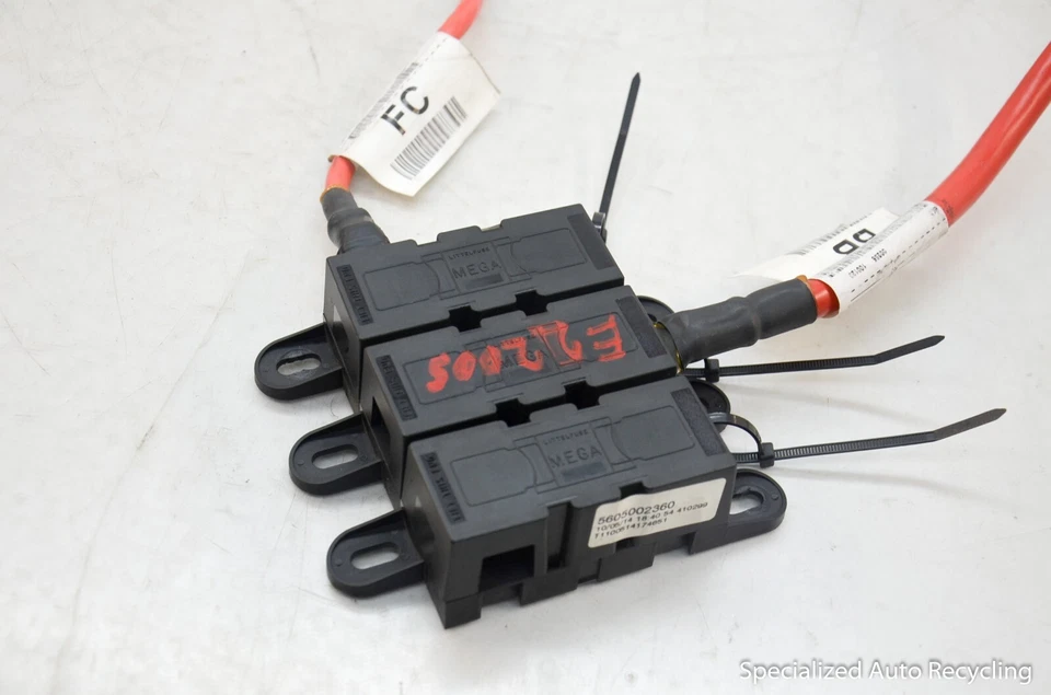 2011 JAGUAR XF 5.0 LITER FUSE BOX CABLE RELAY BATTERY AX2314A005CA UNIT - Image 3 of 4