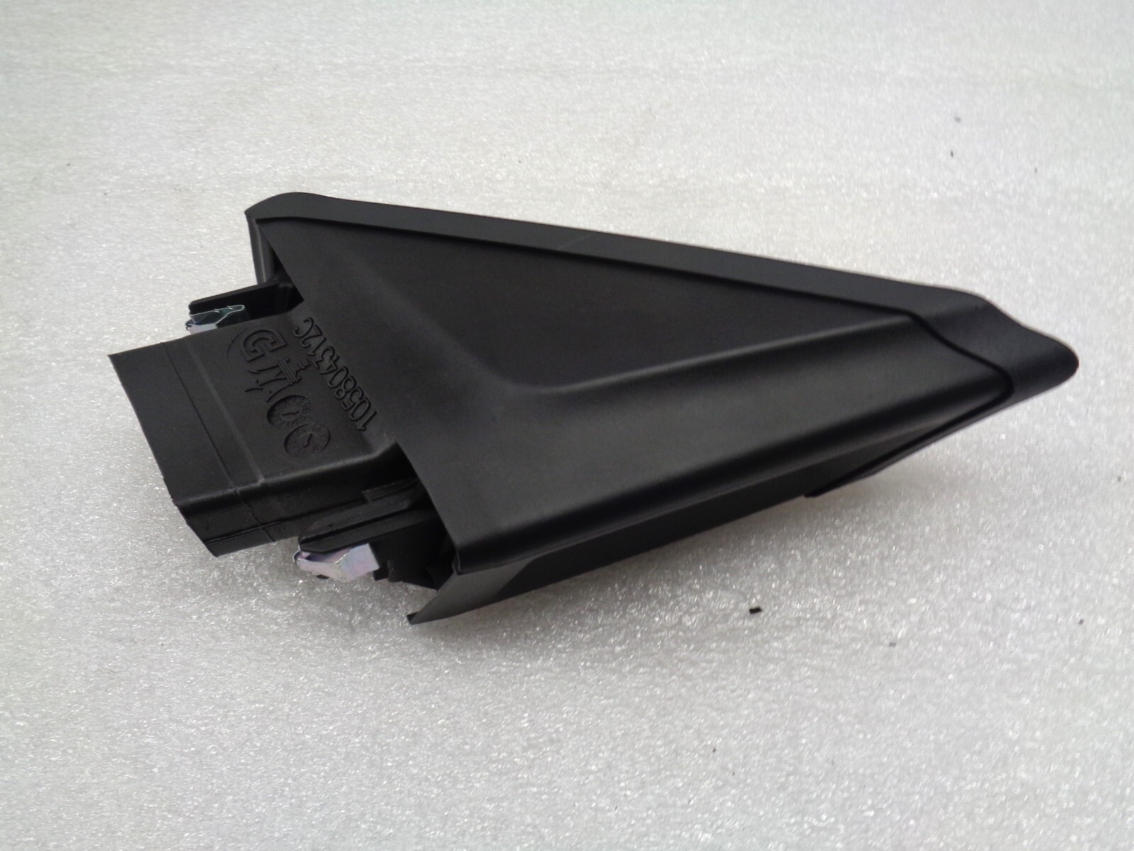 2014-2019 Maserati Ghibli Front Right Door Corner Vent Trim Cover OEM AK2308242