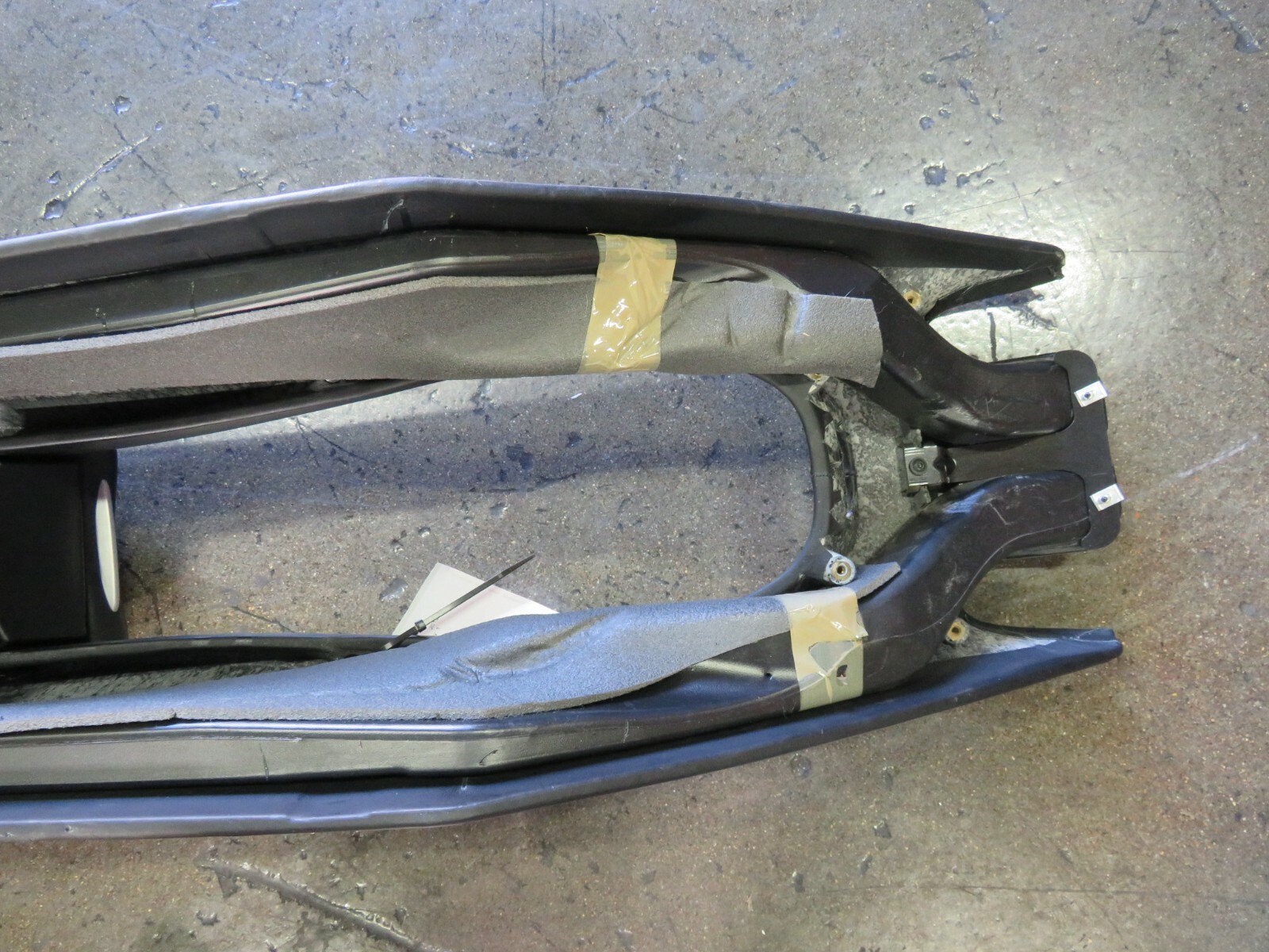 Ferrari FF, Front Console, Black, Leather, Used, P/N 835777