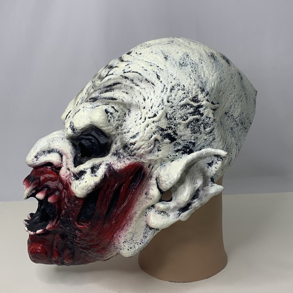 2016 Seasonal Vision International Evil Vampire Adult Latex Mask